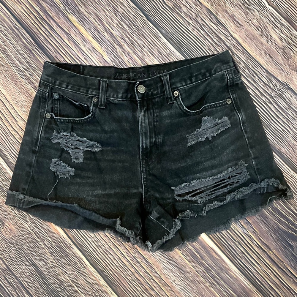American Eagle Women’s High Rise Jean Short